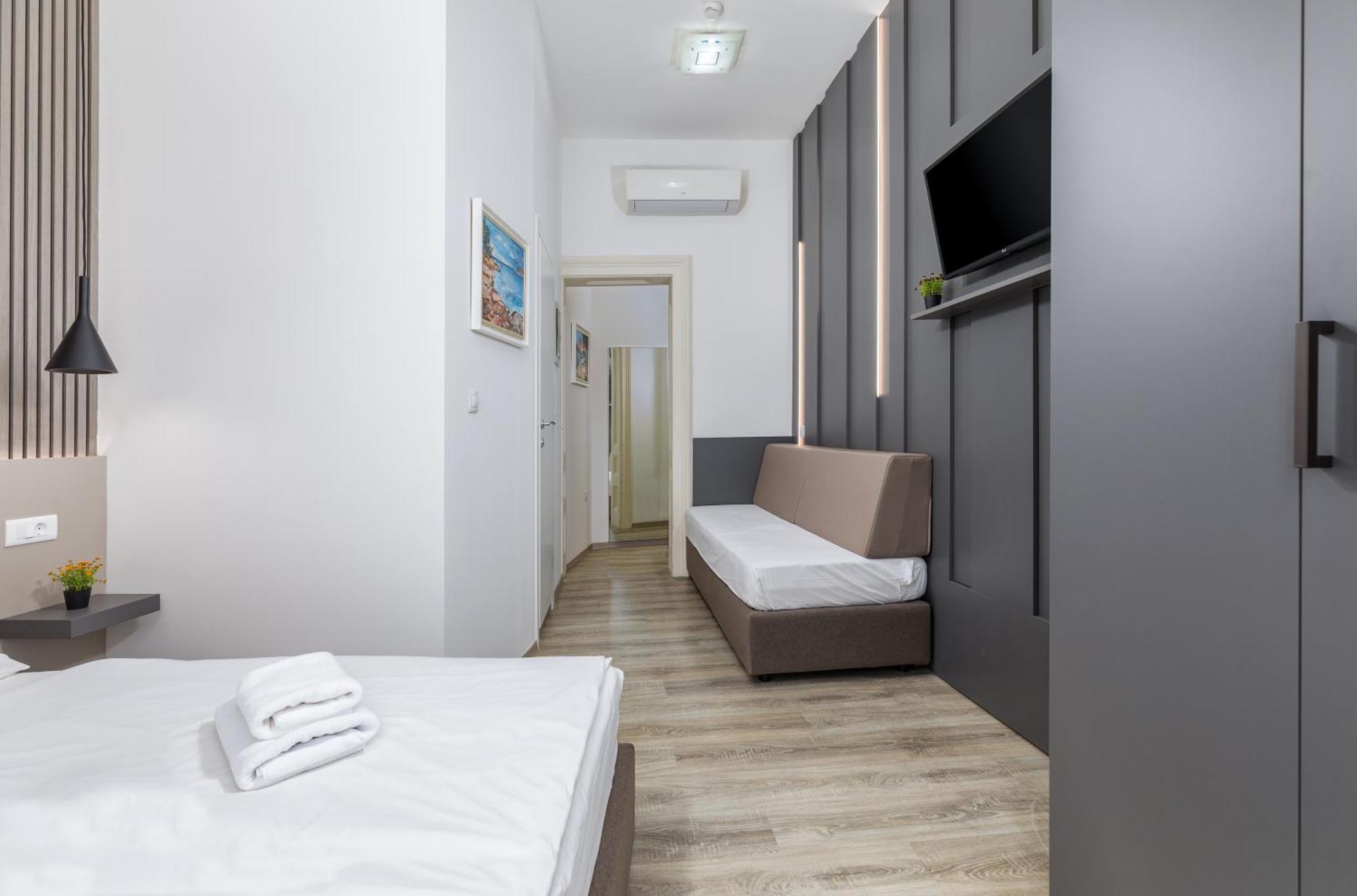 Boutique Suites Joyce Pula Exterior photo